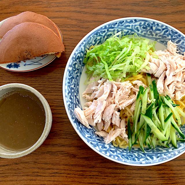 鶏ささみと野菜のつけ麺茅乃舎鯛だしつけ麺のつけだれ 梅花亭のどら焼